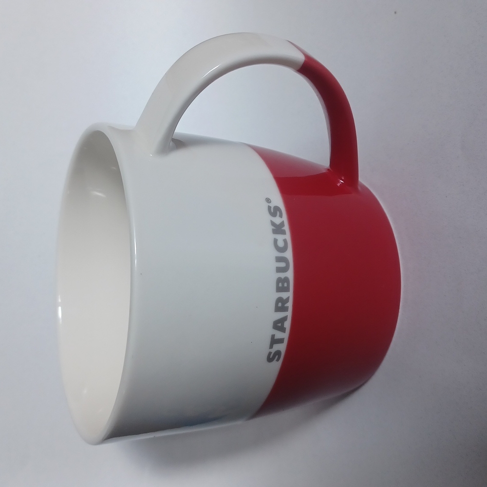 Starbucks Ivory and Red color block Bone China mug 2011 Mug 12 fl oz Holiday mug